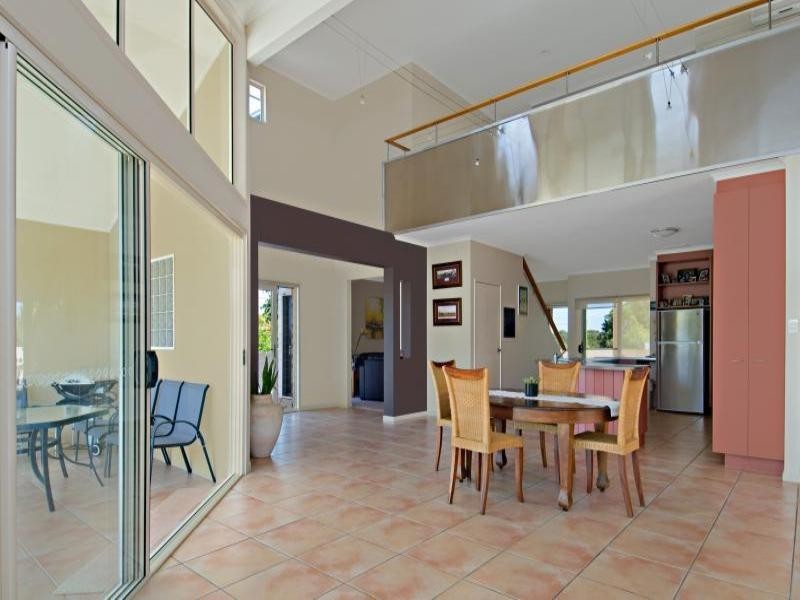 1 Bongaree Drive, Pelican Waters QLD 4551