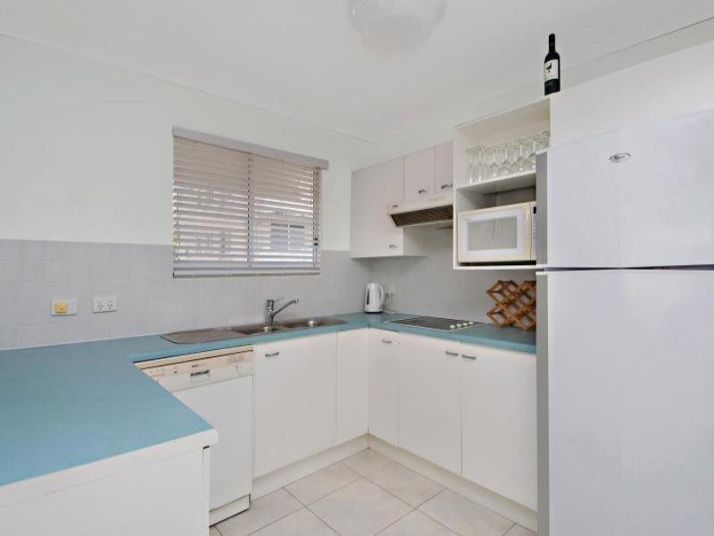 5/11 Sandhurst Court, Dingle Avenue, Kings Beach QLD 4551