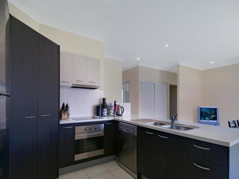 8 Gipps Street, Caloundra QLD 4551