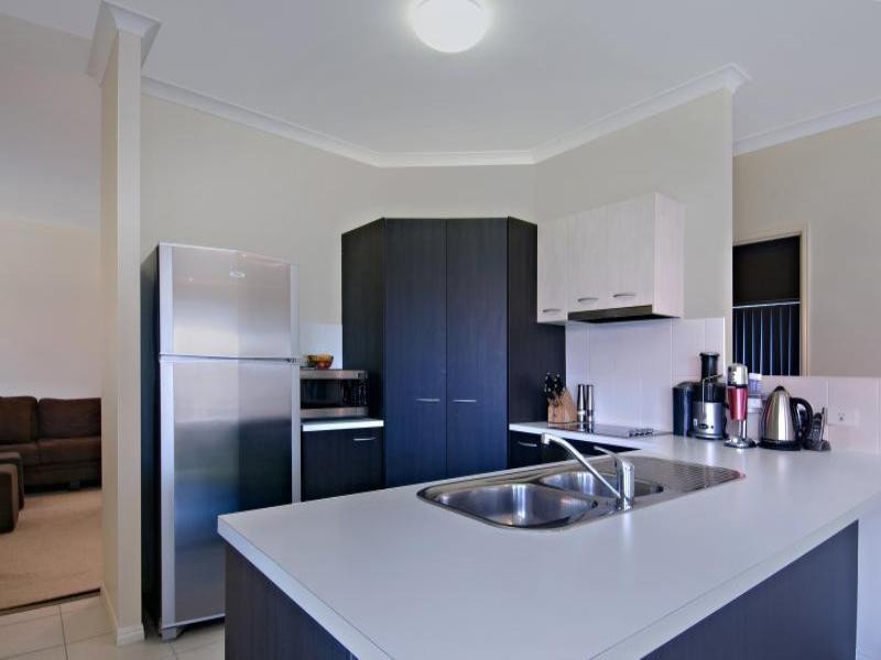 8 Gipps Street, Caloundra QLD 4551