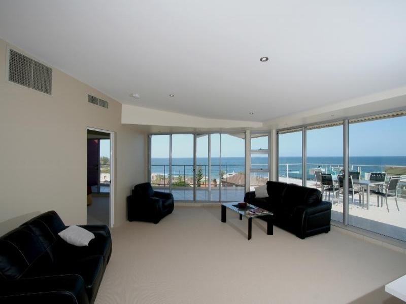 24/13 Salt On Kings, Mahia Terrace, Kings Beach QLD 4551