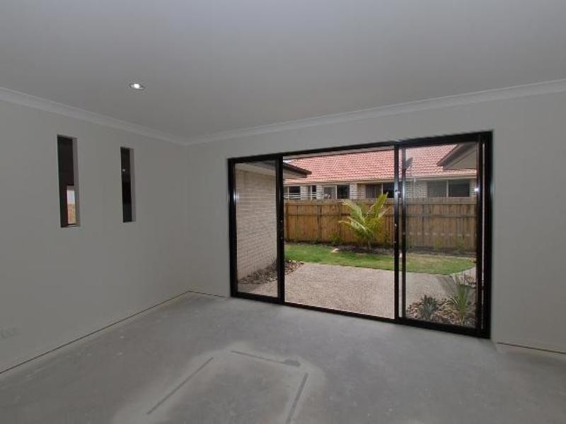 1 Kingsview Court, Little Mountain QLD 4551