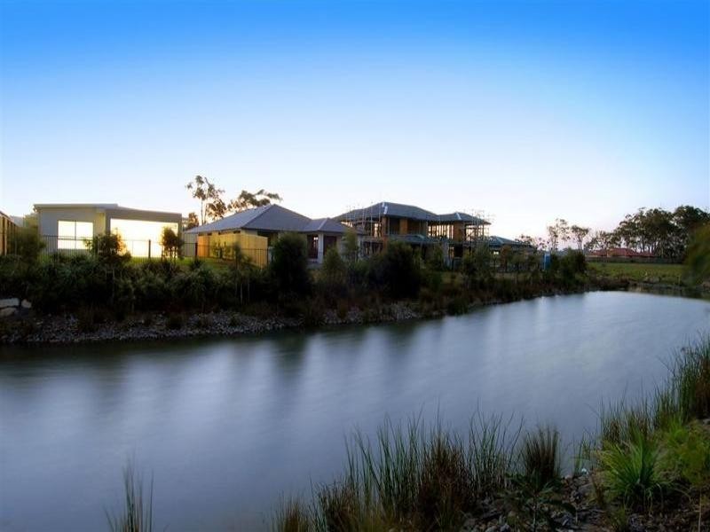 12 Andrew Avenue, Little Mountain QLD 4551