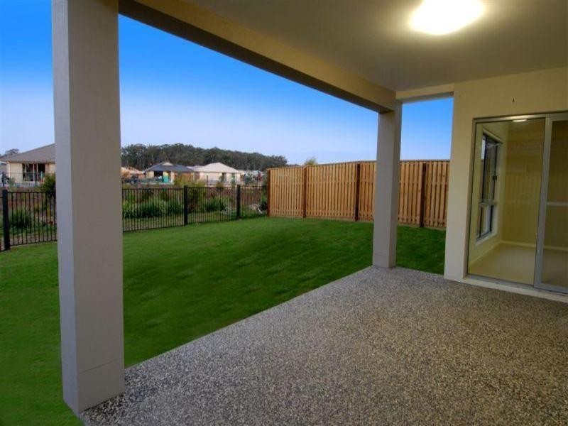 12 Andrew Avenue, Little Mountain QLD 4551