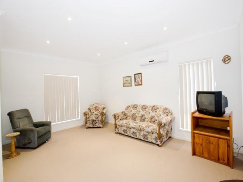 4 Park Hollow Mews, Little Mountain QLD 4551