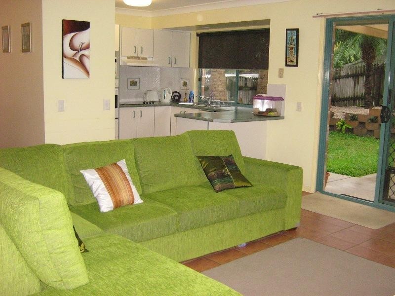 1/6 Birch Street, Caloundra West QLD 4551