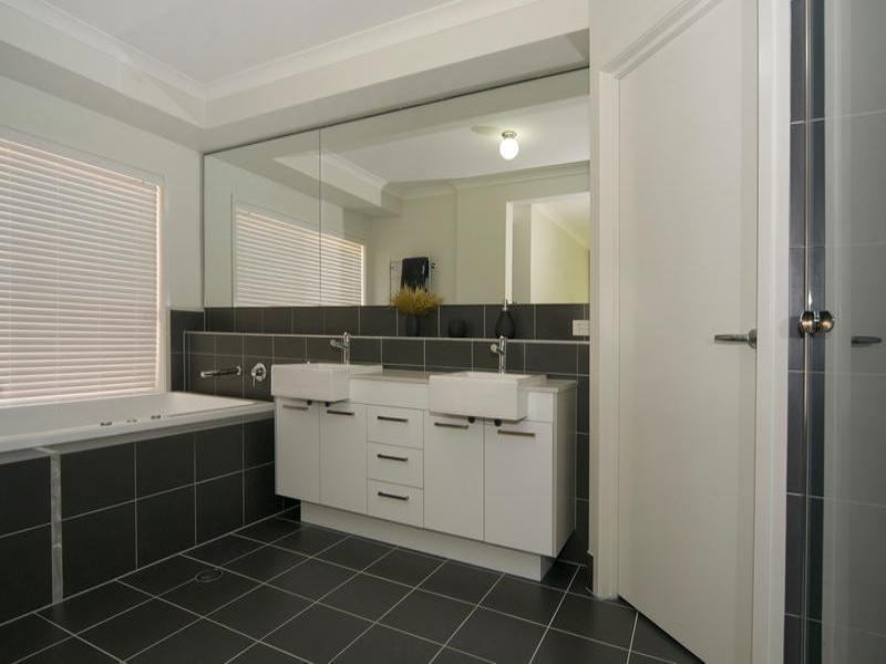 Little Mountain QLD 4551