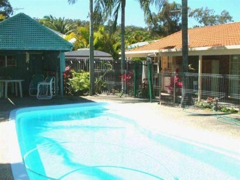 2 Brolga Court, Little Mountain QLD 4551