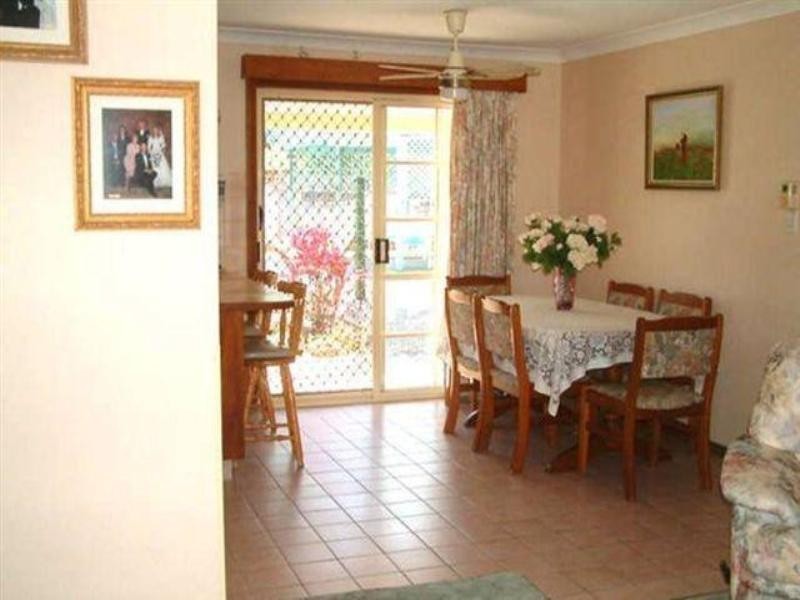 2 Brolga Court, Little Mountain QLD 4551