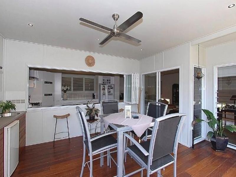 6 Mornington Court, Little Mountain QLD 4551