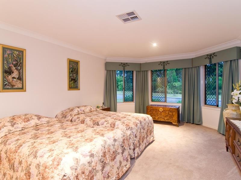 11 Ivadale Boulevard, Little Mountain QLD 4551