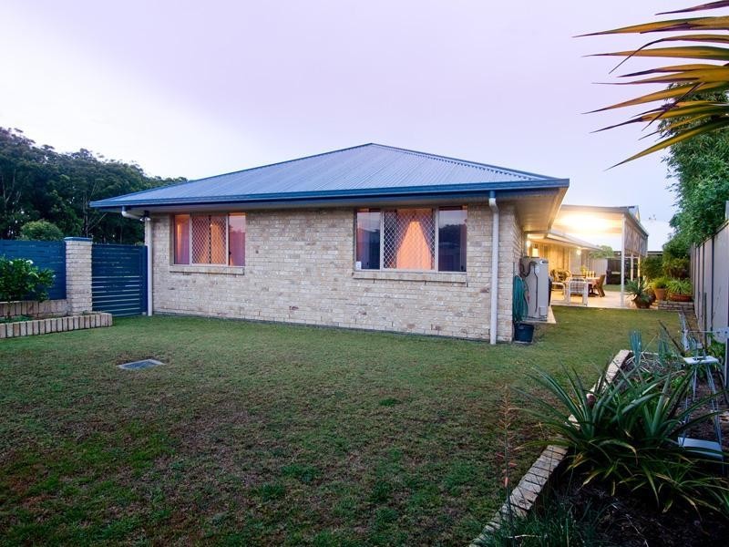 11 Ivadale Boulevard, Little Mountain QLD 4551