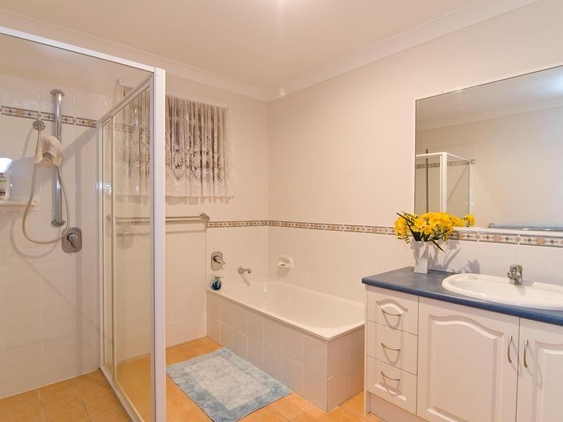 11 Ivadale Boulevard, Little Mountain QLD 4551