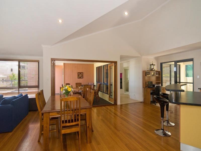 14 Lancewood Street, Little Mountain QLD 4551