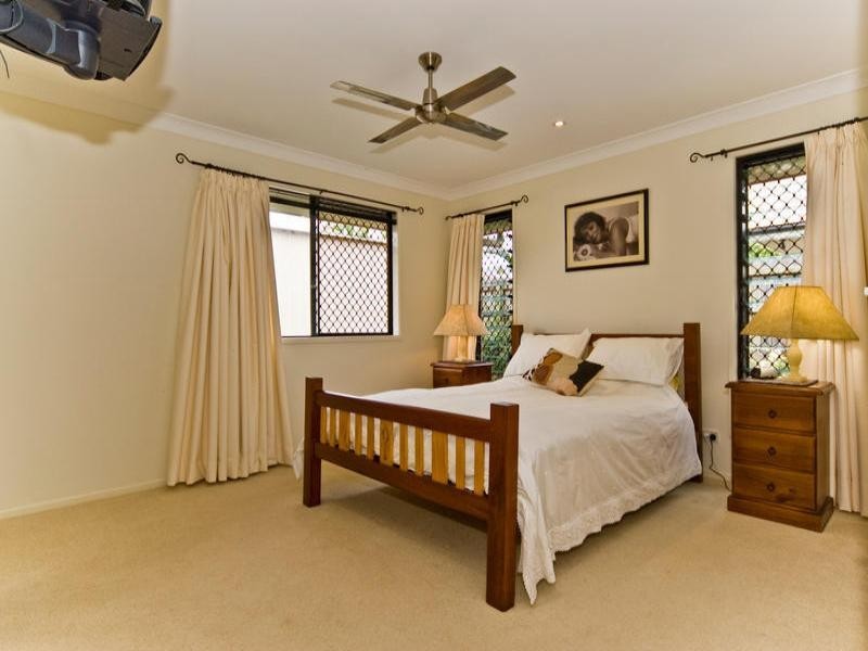 7 Ivadale Boulevard, Little Mountain QLD 4551