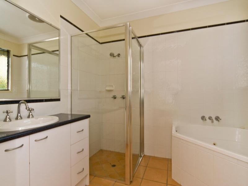 7 Ivadale Boulevard, Little Mountain QLD 4551