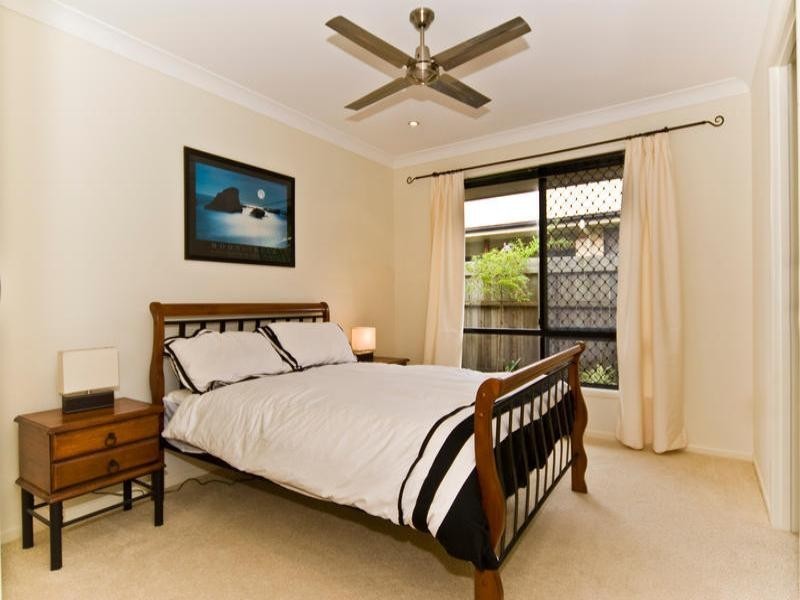 7 Ivadale Boulevard, Little Mountain QLD 4551