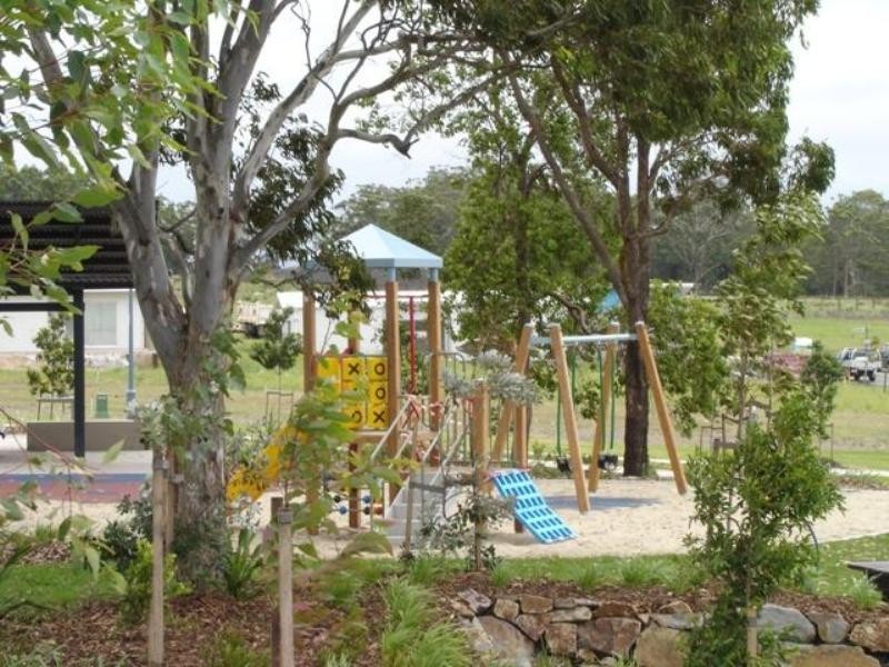 12 Kurrajong Crescent, Meridan Plains QLD 4551