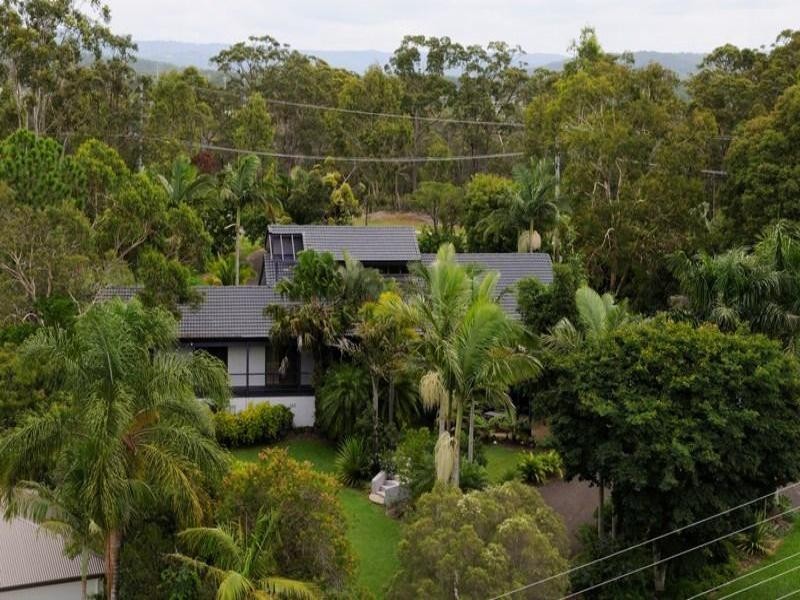 2 Lexington Drive, Little Mountain QLD 4551