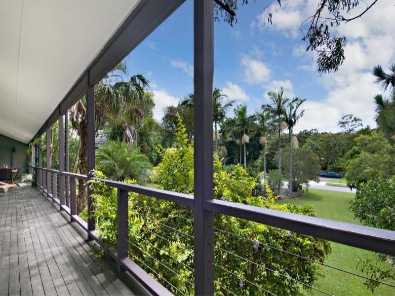2 Lexington Drive, Little Mountain QLD 4551