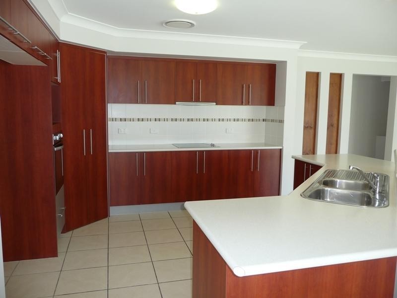 13 Birrobeen Street, Little Mountain QLD 4551