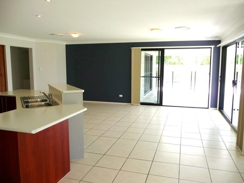 13 Birrobeen Street, Little Mountain QLD 4551