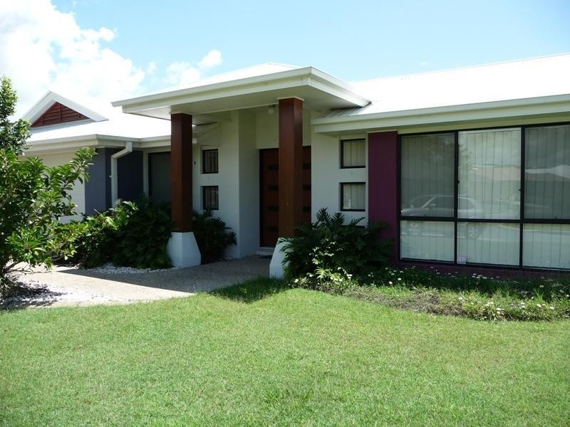 13 Birrobeen Street, Little Mountain QLD 4551