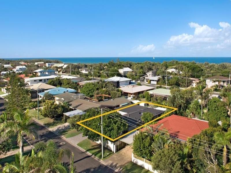 15 Karumba Street, Warana QLD 4575