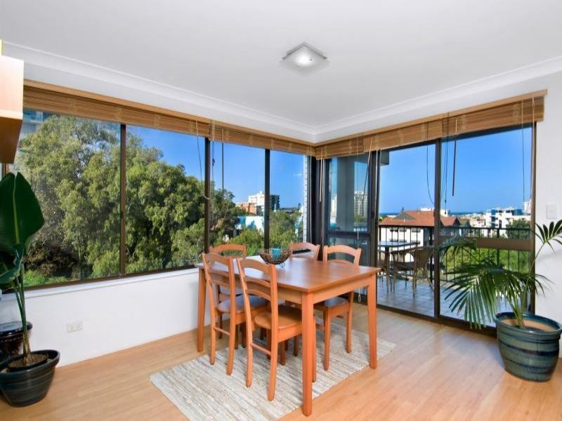 6/29 Lighthouse Court, Arthur Street, Kings Beach QLD 4551
