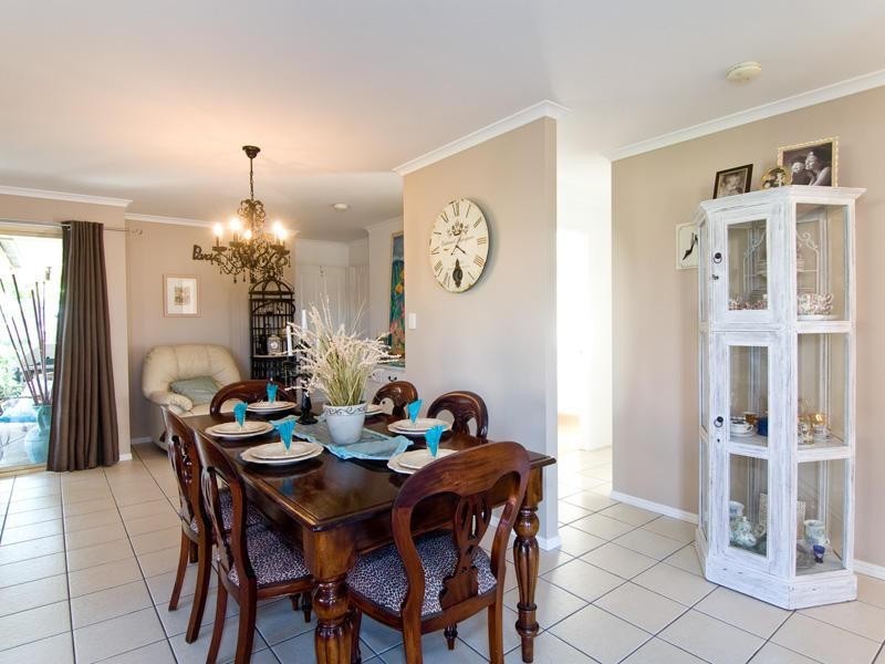 4 Bush Nut Court, Little Mountain QLD 4551