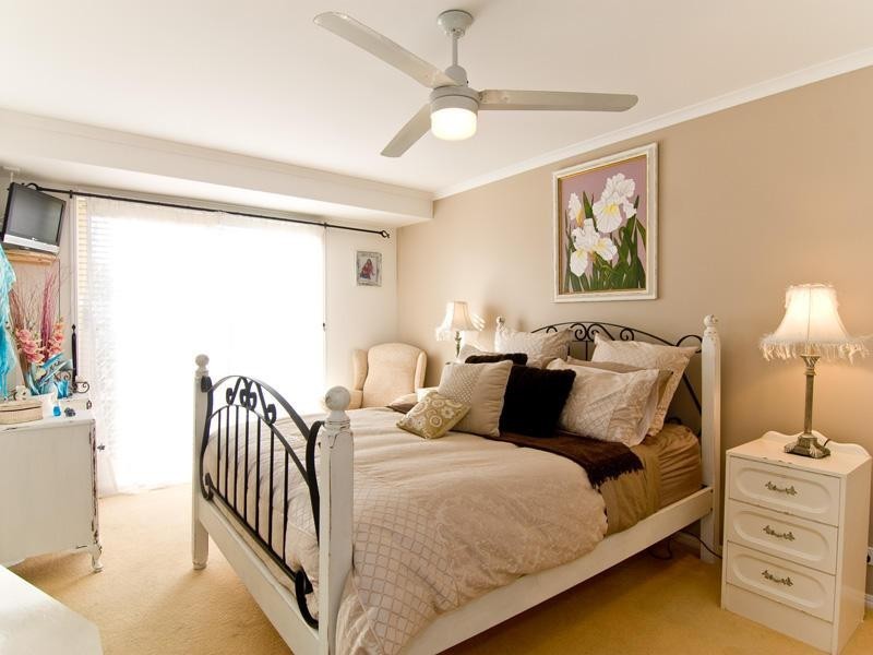 4 Bush Nut Court, Little Mountain QLD 4551