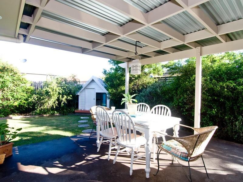 4 Bush Nut Court, Little Mountain QLD 4551