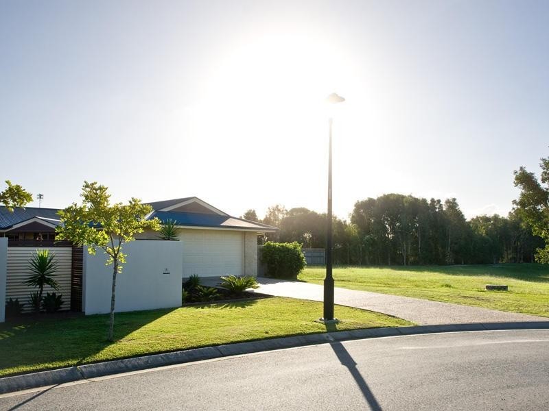 4 Bush Nut Court, Little Mountain QLD 4551