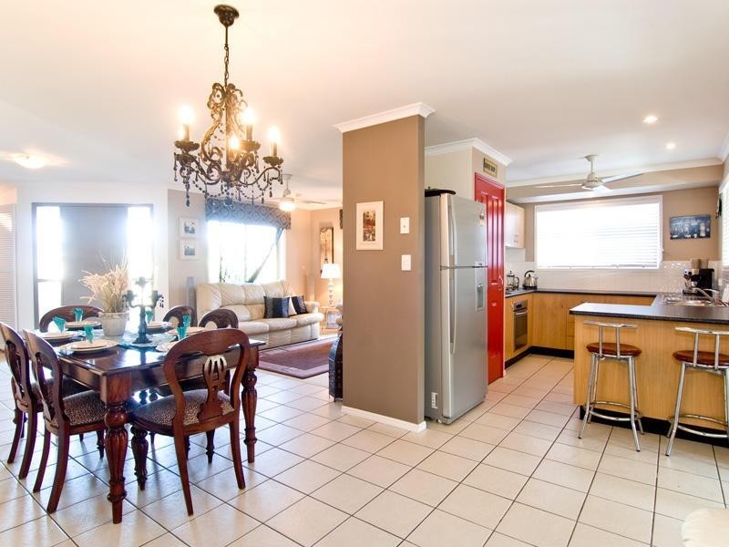 4 Bush Nut Court, Little Mountain QLD 4551