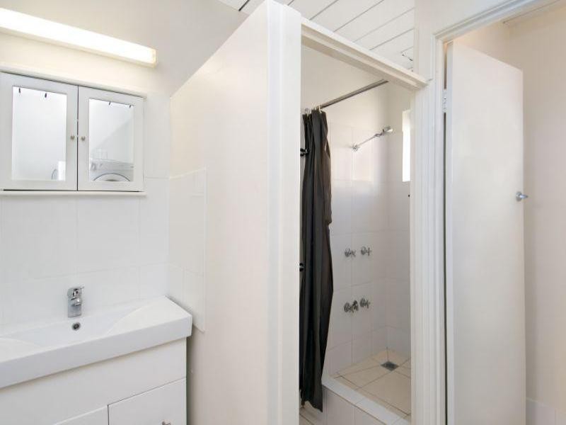 2/1 Surfline, Warne Terrace, Kings Beach QLD 4551