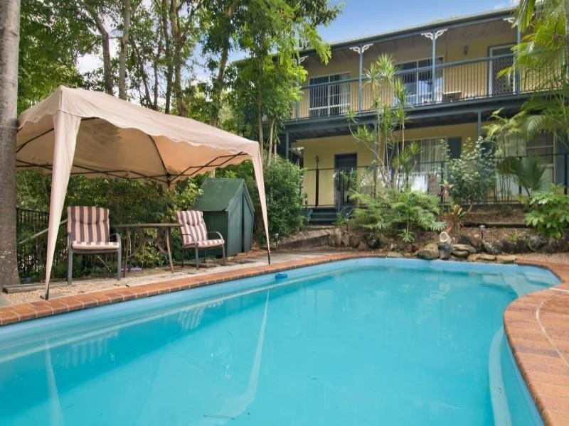 8 Brolga Court, Little Mountain QLD 4551