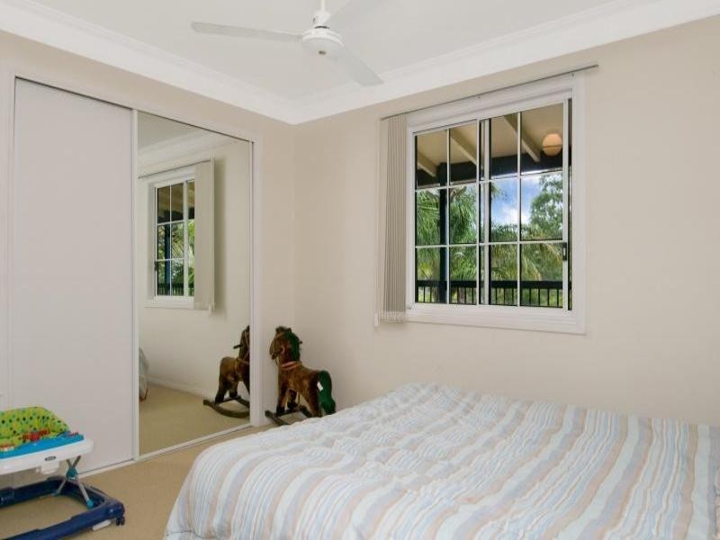 8 Brolga Court, Little Mountain QLD 4551