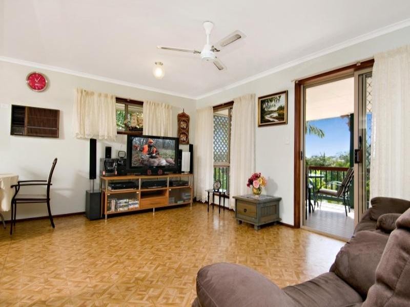 7 Crusader Street, Battery Hill QLD 4551