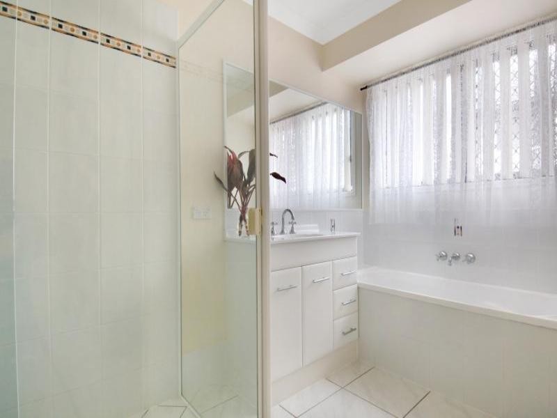 52 Discovery Drive, Little Mountain QLD 4551