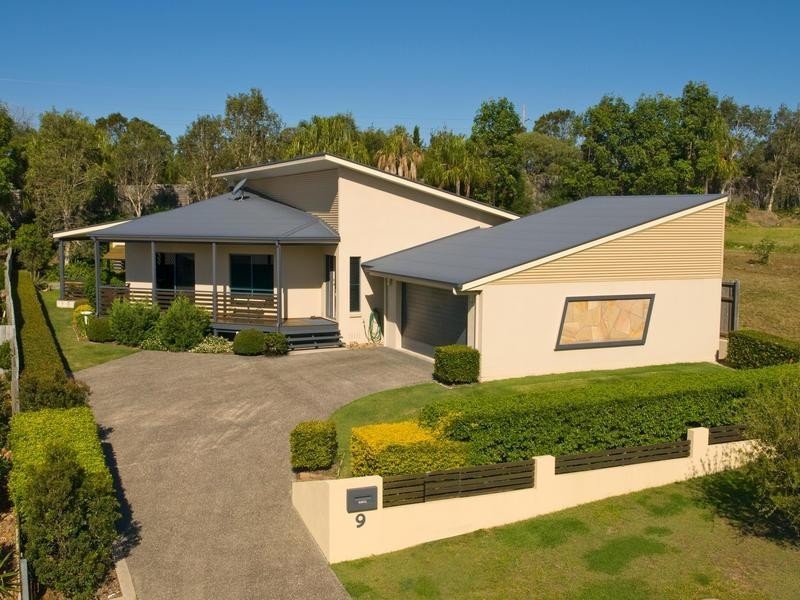 9 The Parkway, Aroona QLD 4551