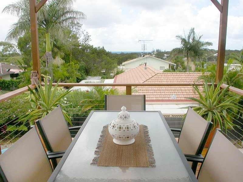 17 Beerburrum Street, Dicky Beach QLD 4551