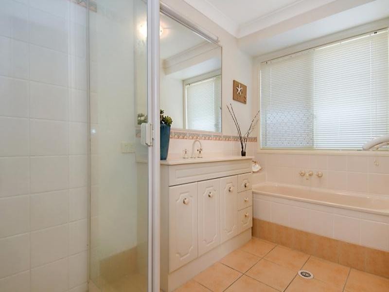 18 Firefly Street, Pelican Waters QLD 4551