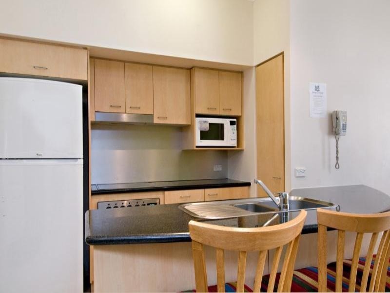 40/8 Rolling Surf Resort, Levuka Avenue, Kings Beach QLD 4551