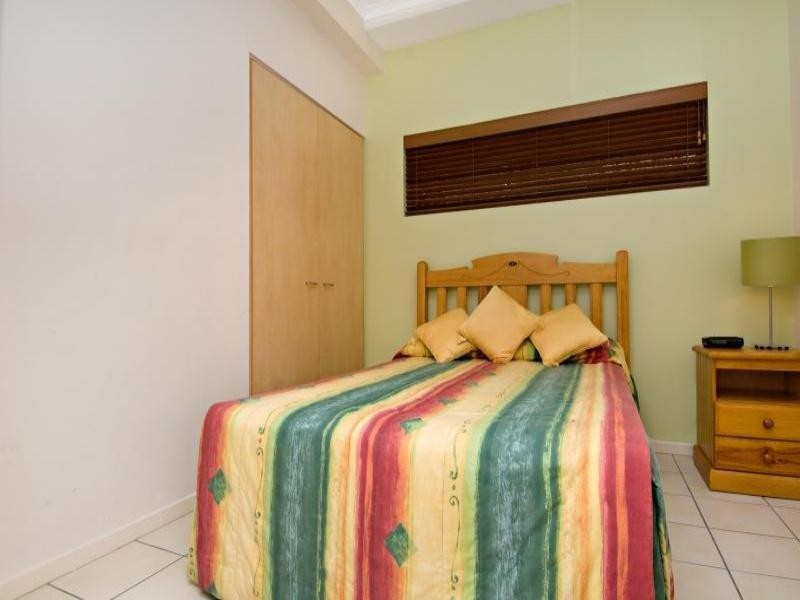 40/8 Rolling Surf Resort, Levuka Avenue, Kings Beach QLD 4551