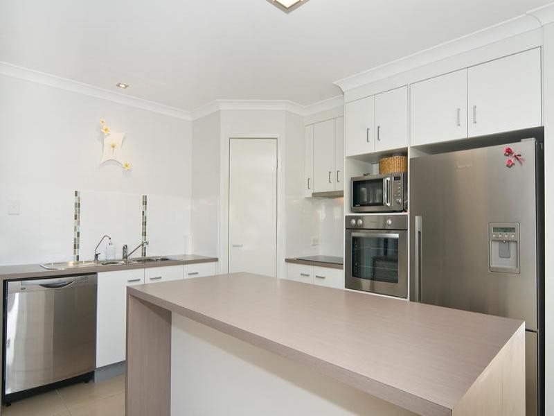 2 Kakadu Court, Little Mountain QLD 4551