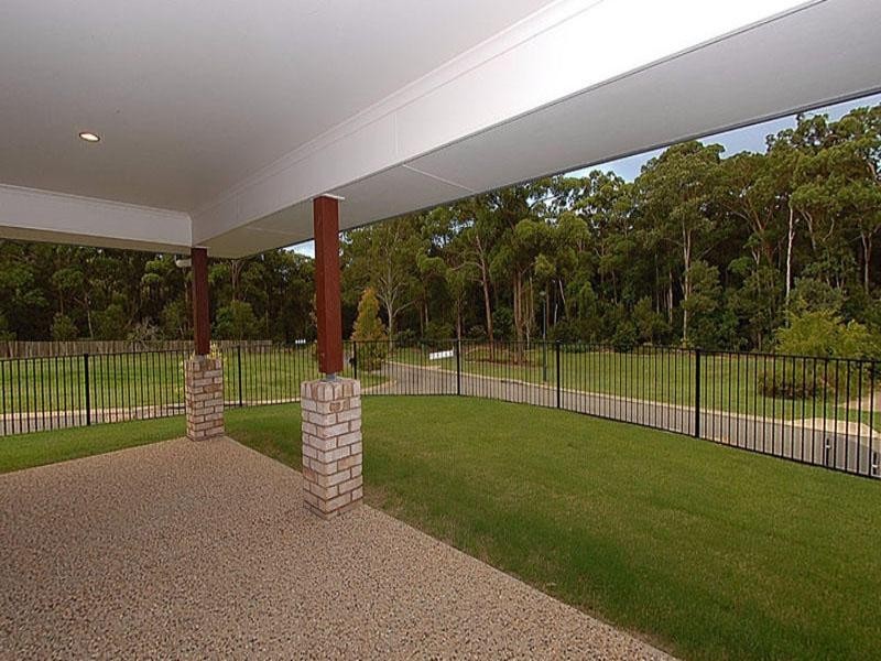 11 Greensboro Place, Little Mountain QLD 4551