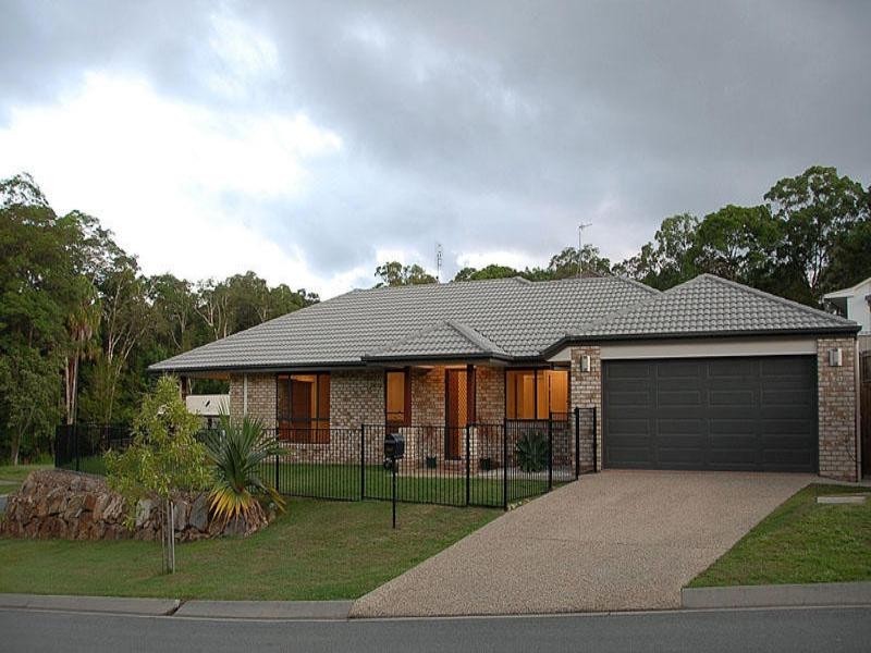 11 Greensboro Place, Little Mountain QLD 4551