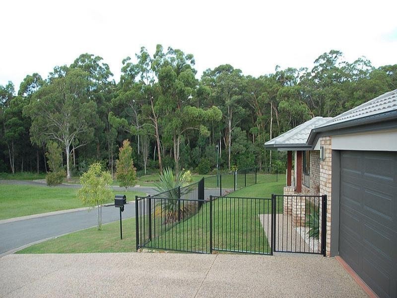 11 Greensboro Place, Little Mountain QLD 4551