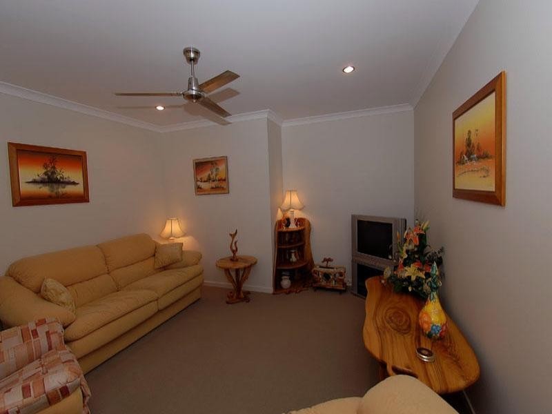 11 Greensboro Place, Little Mountain QLD 4551