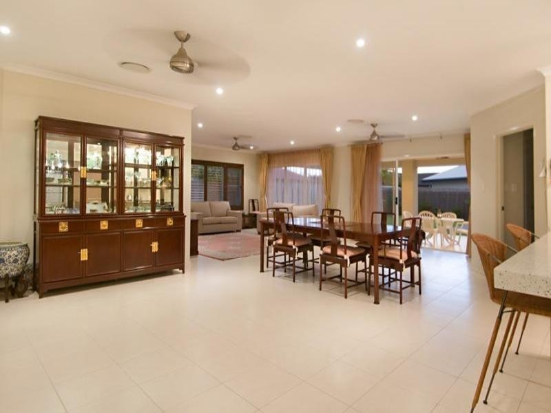 10 Carr Place, Pelican Waters QLD 4551